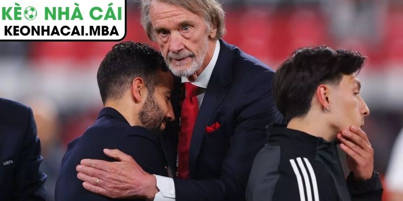 CĐV MU phẫn nộ, gọi Sir Jim Ratcliffe là “kẻ quản lý yếu kém”, kêu gọi bỏ phiếu bất tín nhiệm 3 Vì sao Sir Jim Ratcliffe bị xem là “kẻ quản lý yếu kém”?