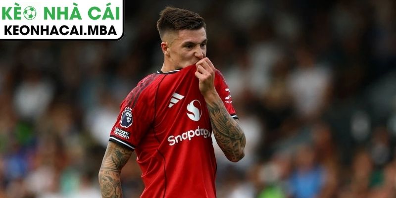 Sesko gây thất vọng nặng nề, MU đứng trước nguy cơ lãng phí 85 triệu Euro 2 Sesko và màn trình diễn không đáp ứng kỳ vọng
