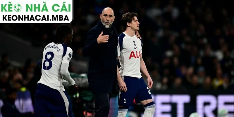 Tottenham lao đao trong cuộc chiến trụ hạng, HLV “non tay” Ngoại hạng Anh sắp thay Tudor? 2 Khủng hoảng phong độ, Tudor đứng trước “án trảm”