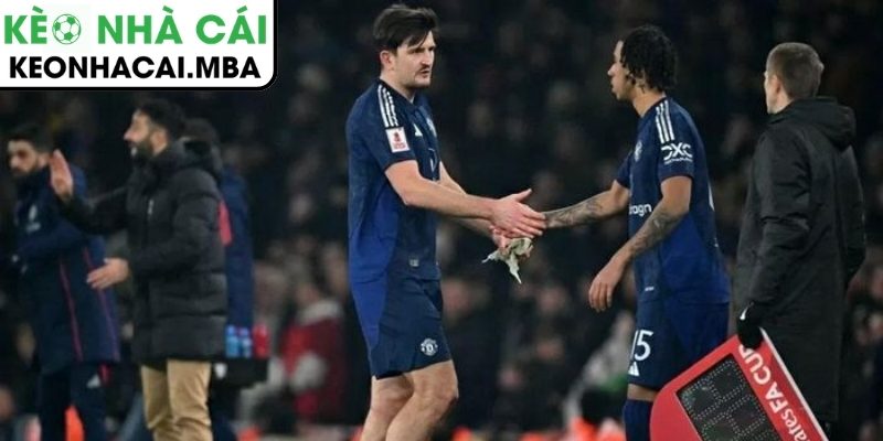 Yoro thăng tiến vượt bậc dưới thời Carrick, được kỳ vọng trở thành “Rio Ferdinand mới” của MU 3 Mảnh ghép hoàn hảo bên cạnh Maguire