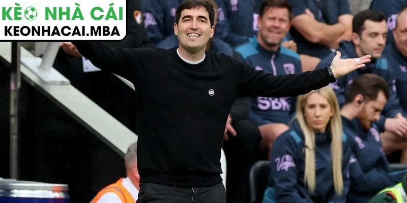 Chiến lược gia gây bão Ngoại hạng Anh và La Liga: Cạnh tranh ghế HLV MU với Carrick 4 Cửa đến MU rộng mở nhưng vẫn còn nghi ngại