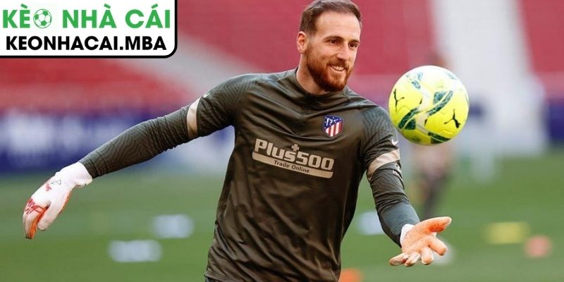 Atletico Madrid hạ Girona: Griezmann bùng nổ trong đêm cuối tại Metropolitano 4 Oblak hóa người hùng tại Metropolitano