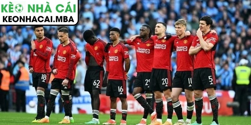 Real Madrid điều tra kẻ phản bội nội bộ, MU tính thanh lọc 4 ngôi sao mùa hè 3 MU chuẩn bị thanh lọc đội hình mùa hè