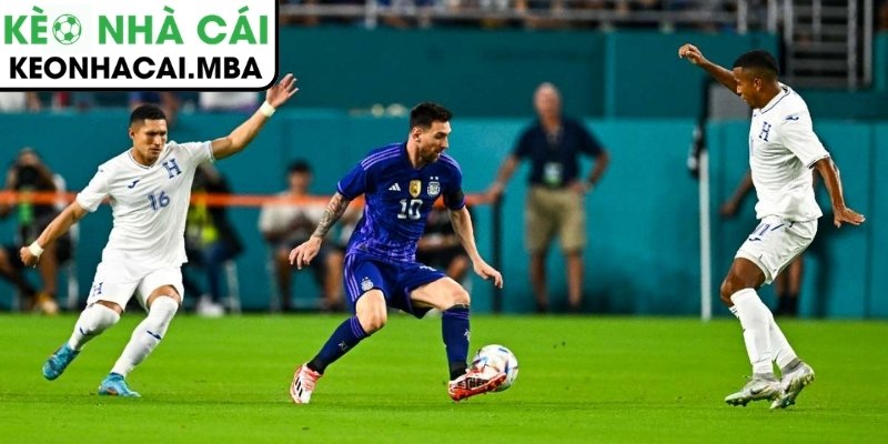 Argentina thắng Honduras: Lautaro Martinez và Simeone cùng tỏa sáng 4 Argentina thắng thuyết phục với cách biệt 2 bàn