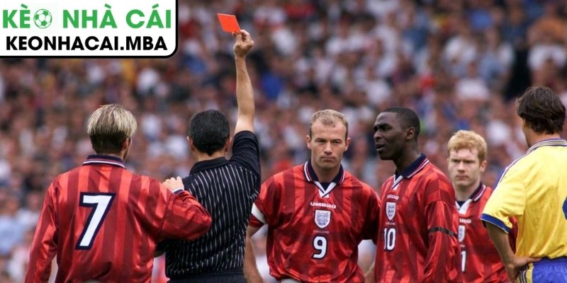 FIFA xử lý thẻ đỏ giao hữu khác giải chính thức