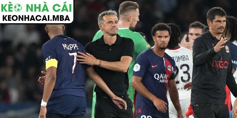 PSG thành công nhờ tập thể dưới thời Luis Enrique