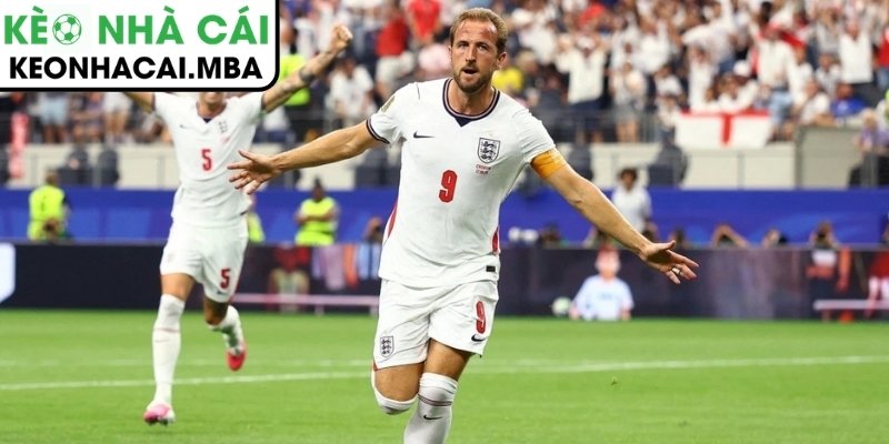 Thầy phù thủy dọa yểm bùa Kane trước trận Anh – Ghana